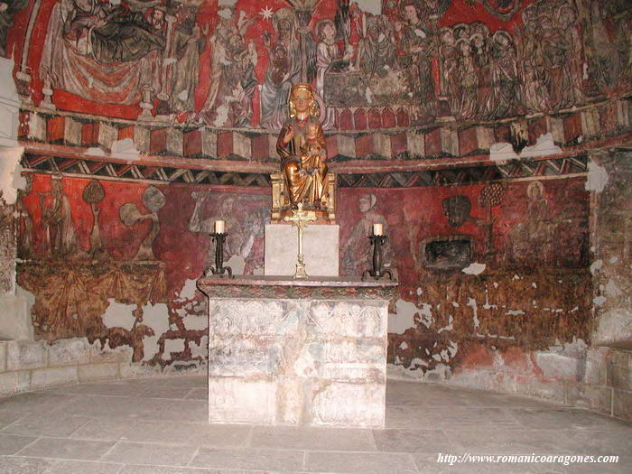 ALTAR EN EL ÁBSIDE CENTRAL